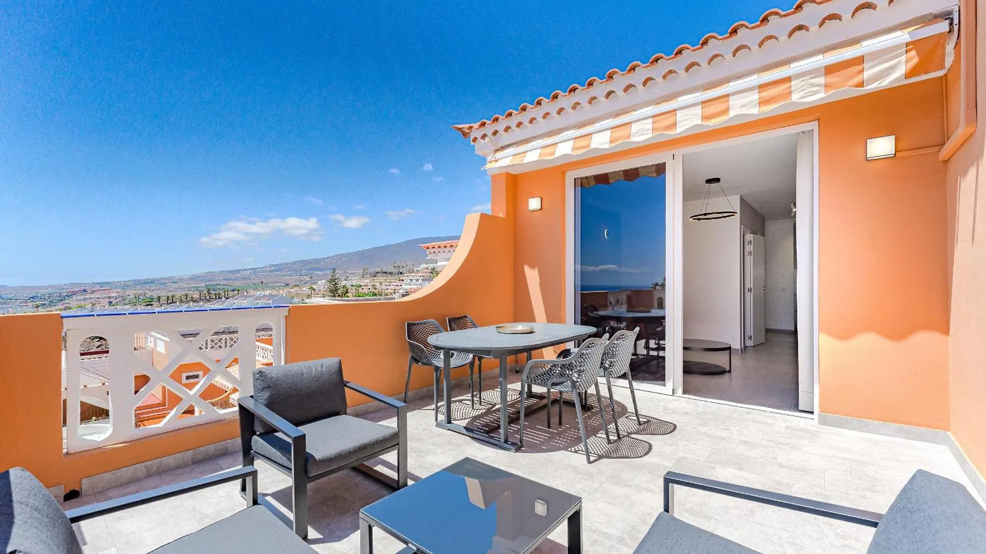 אדחה Ocean View Apartments With A Terrace