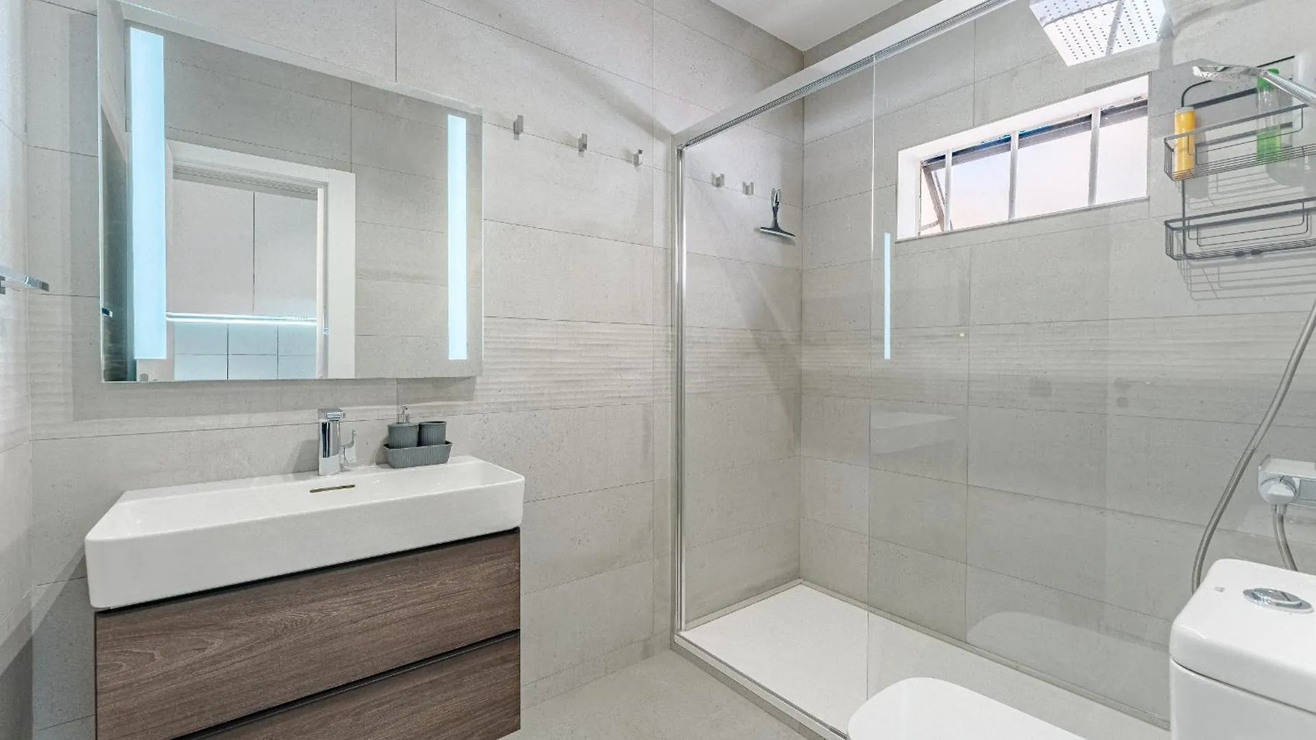 אדחה Ocean View Apartments With A Terrace